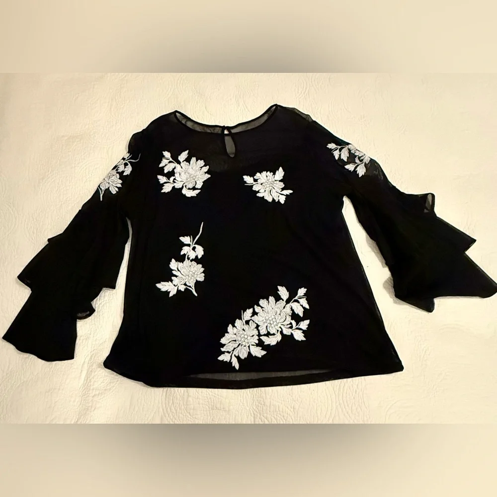 INC International Concepts Black Top. White Floral Design. Sexy, sophisticated - Picture 2 of 10